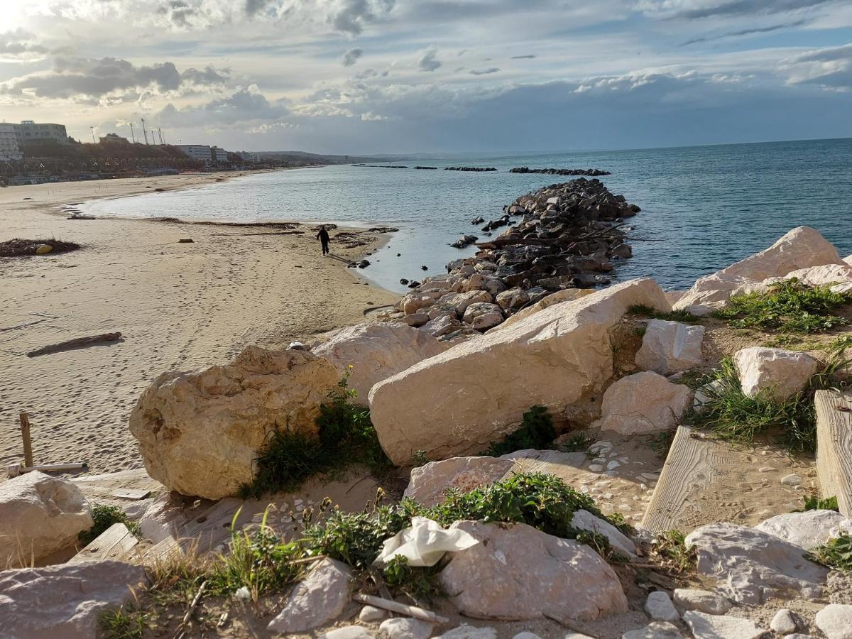 I Tre Marchi Rooms Camera Sabbia Termoli Exteriér fotografie