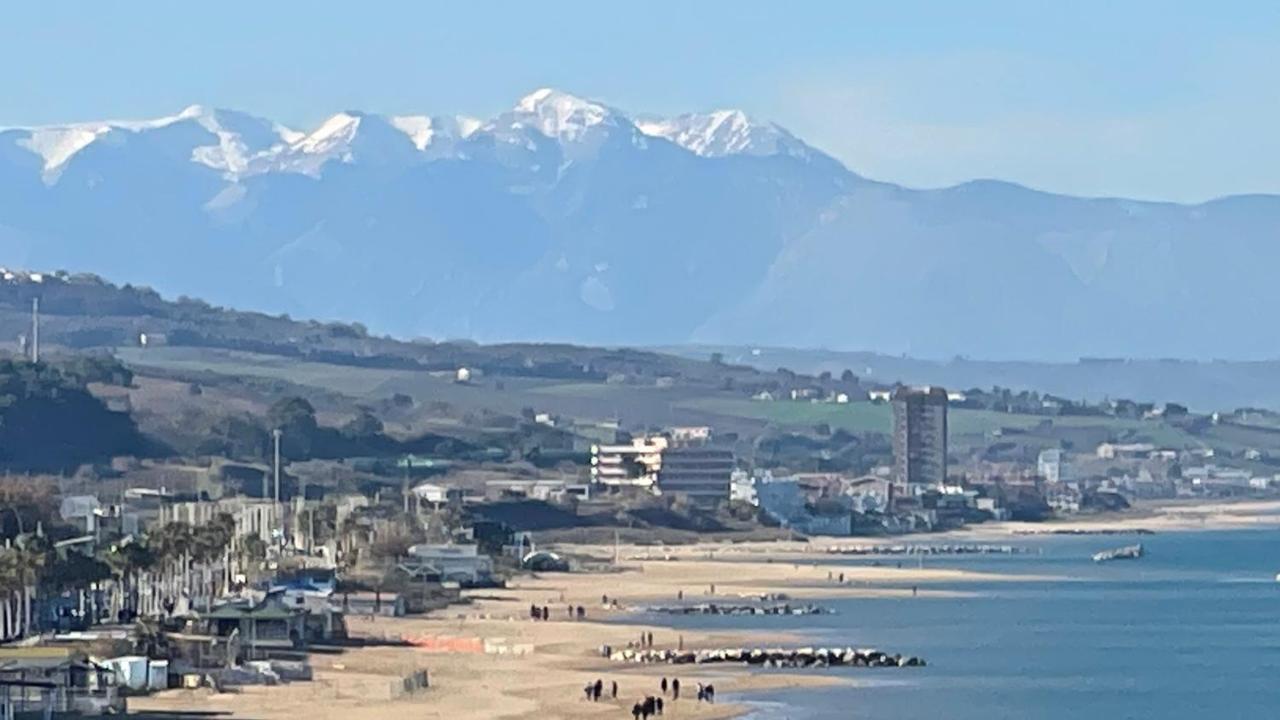 I Tre Marchi Rooms Camera Sabbia Termoli Exteriér fotografie